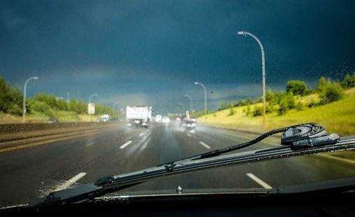 Automotive Tips: Caring For Your Windshield Wipers