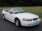 4th gen white 2004 Ford Mustang convertible V6 For Sale 4th gen white 2004 Ford Mustang convertible V6 For Sale