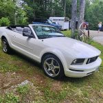 5th gen pearl white 2005 Ford Mustang convertible For Sale