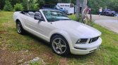 5th gen pearl white 2005 Ford Mustang convertible For Sale