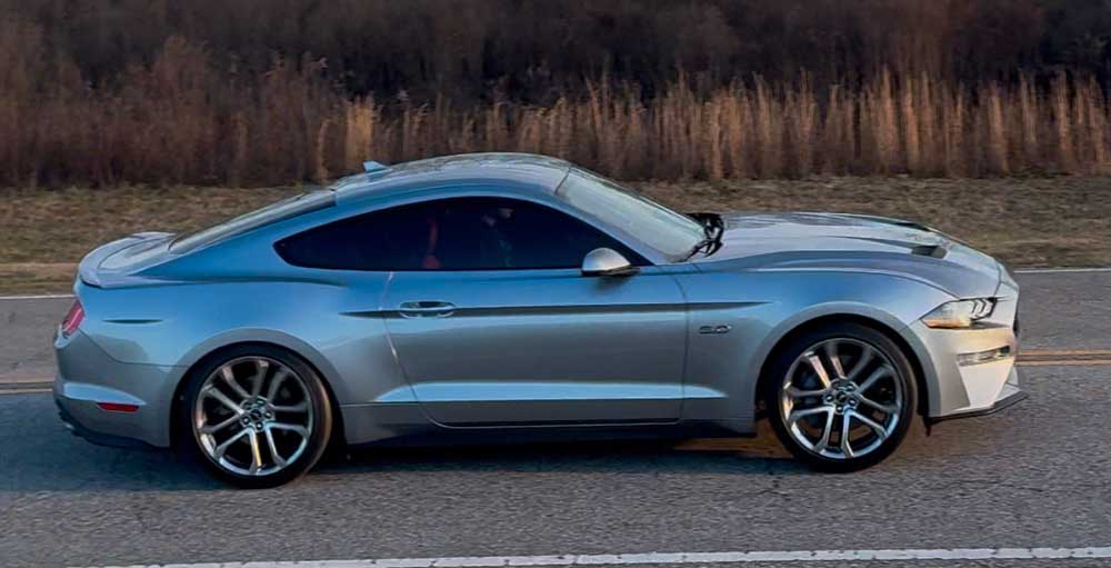 6th gen Iconic Silver 2021 Ford Mustang GT Premium For Sale