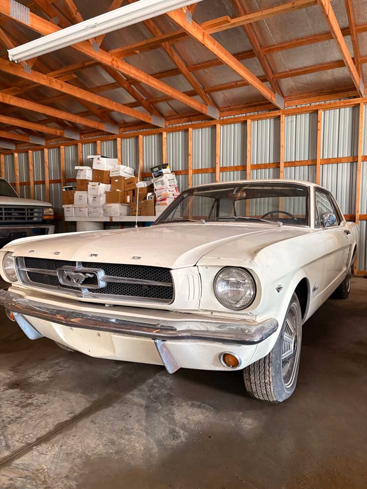 White 1964 Ford Mustang coupe V8 automatic For Sale