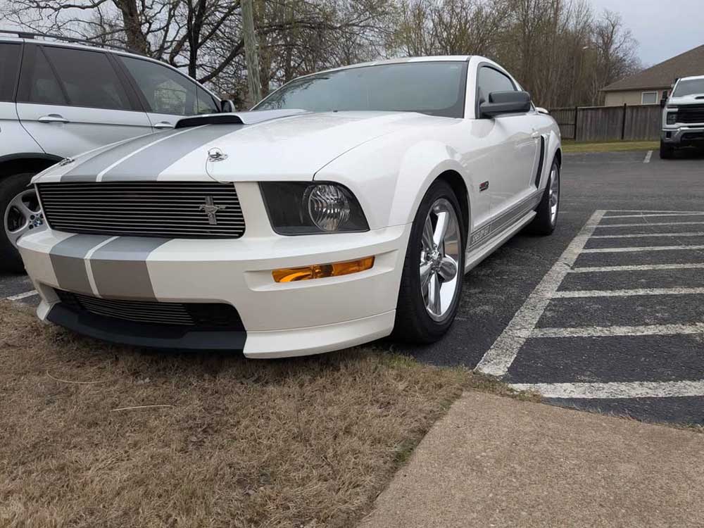 White 2007 Ford Mustang Shelby GT 5spd manual coupe For Sale